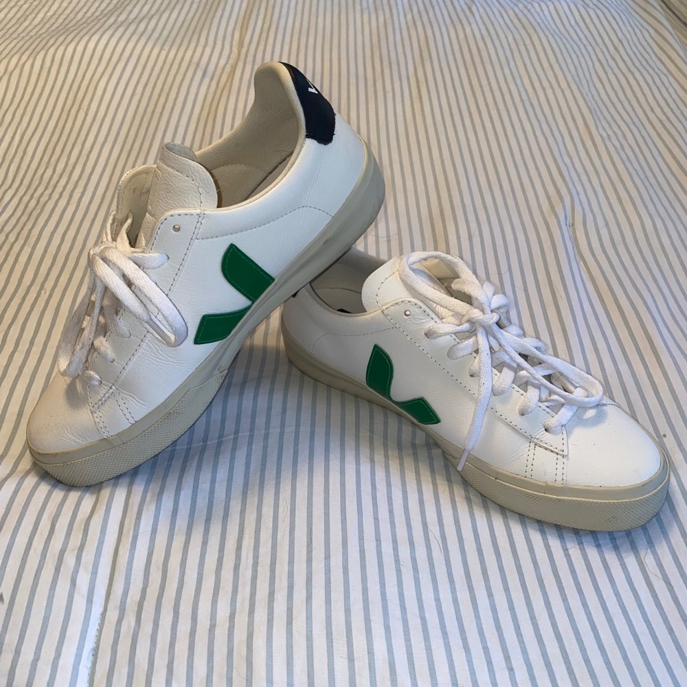 Veja sneakers size 40